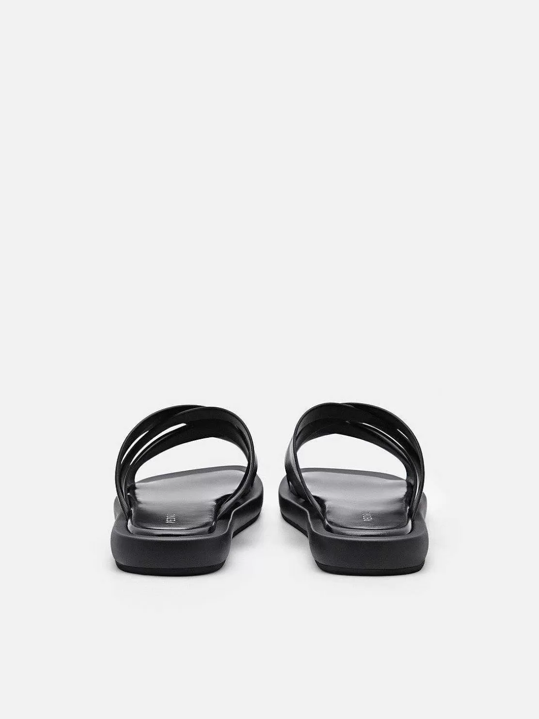 Izzie Flat Sandals<PEDRO Store