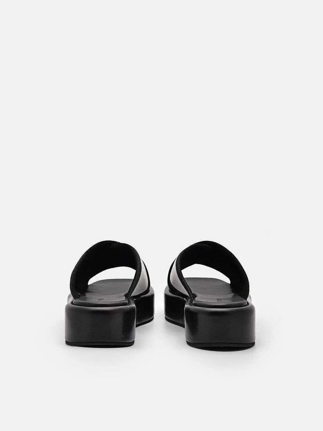 Izzie Wedge Sandals<PEDRO New
