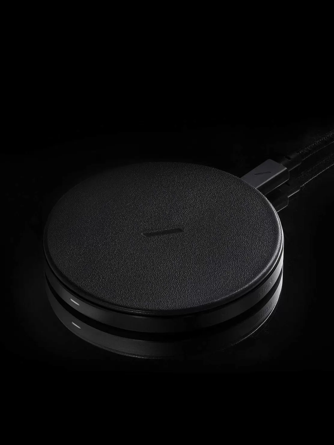Leather Drop Wireless Charger<PEDRO Online
