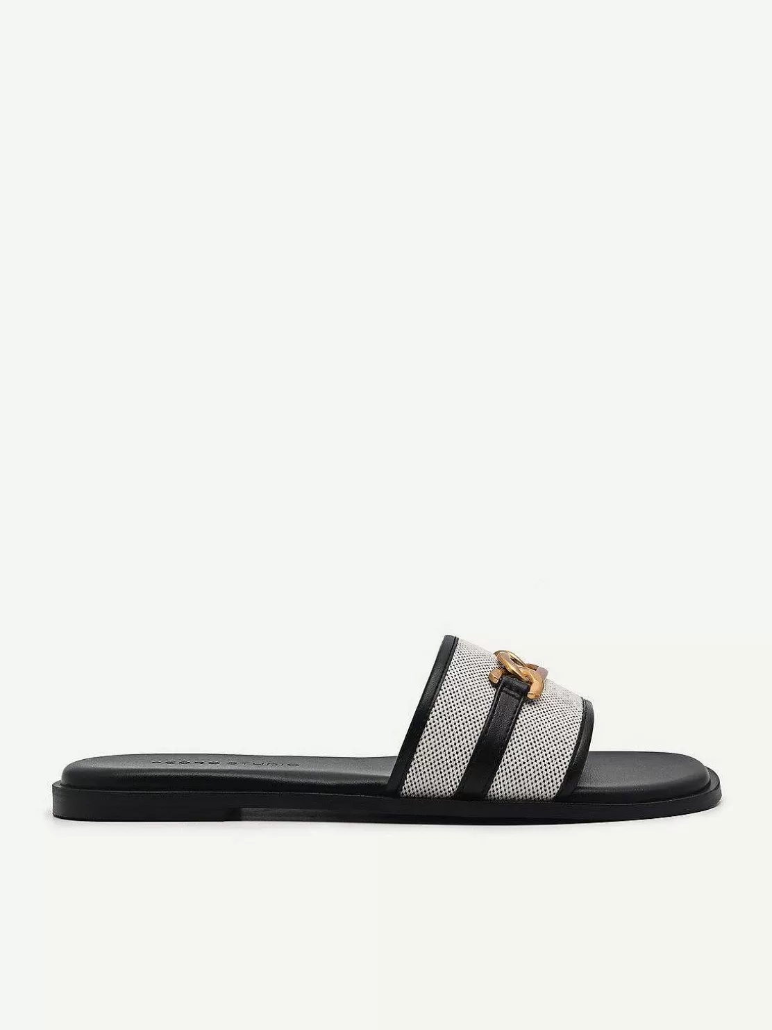 Studio Jeanne Flats<PEDRO Store