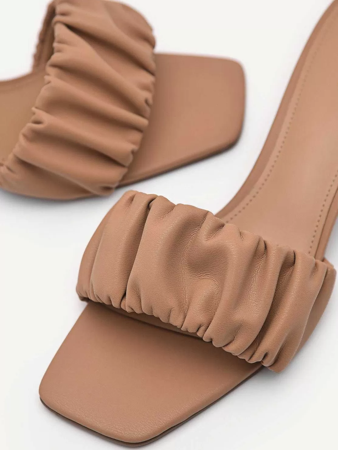 Ruched Heel Mules<PEDRO Outlet