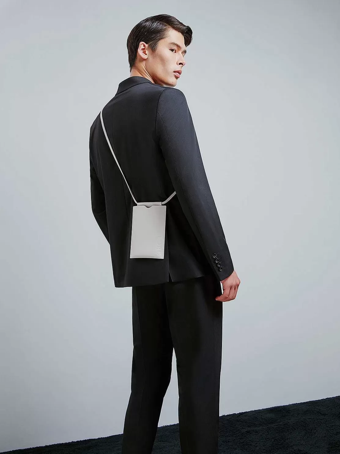Trip Phone Pouch With Lanyard<PEDRO New